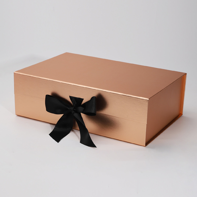 CMYK 4C Hard Gift Boxes Clothing Packaging Matt Lamination