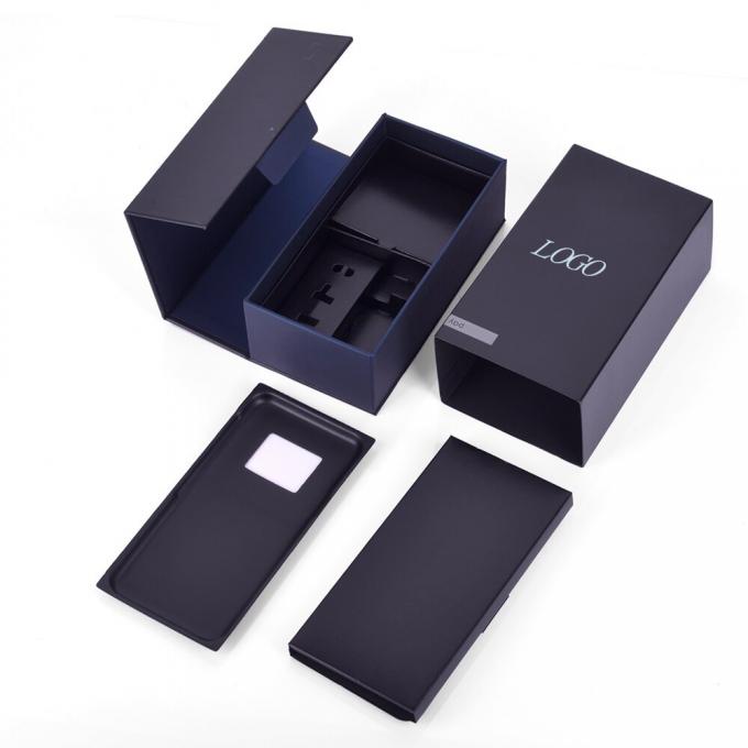 CMYK 4 6 Black Magnetic Closure Smartphone Packaging Box EVA Insert 1